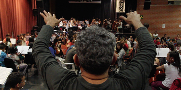 Al Mismo Tempo : presentació de documental i concert de Vozes