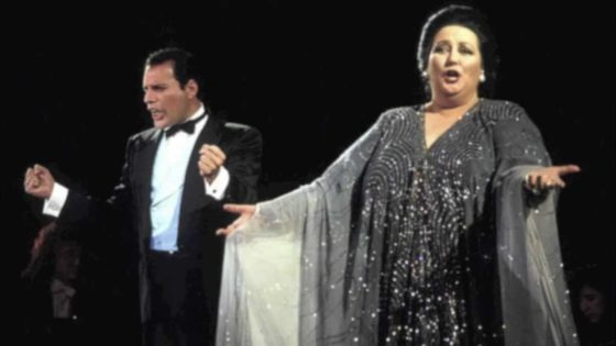 Actuació de Freddy Mercury i Montserrat Caballé a La Nit, el 8 d'octubre de 1988. Tret de sortida de l'Olimpíada Cultural.